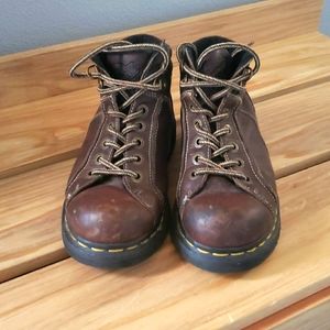 DOC MARTENS 9352 Vintage MIE Chunky Platform Boots US size 7 women's